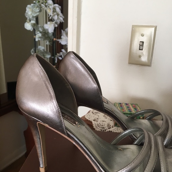 Sandals - Picture 3 of 6